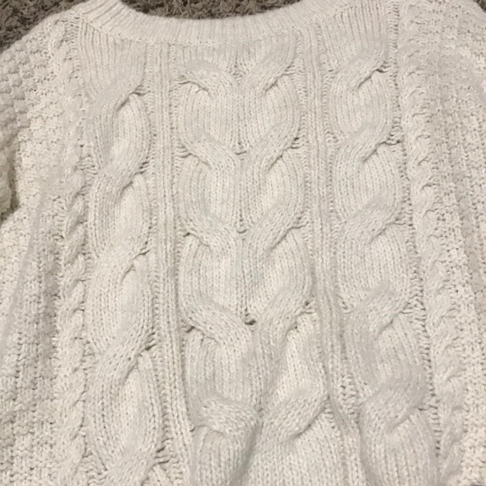 Holister cream sweater